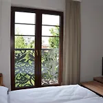 Floravilla Pensionat 3*