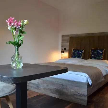 Floravilla Gasthuis 3*